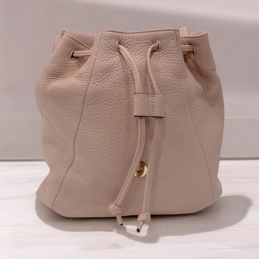 G.I.L.I Blush Pink Leather Convertible Backpack
